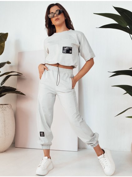 Svetlosivá súprava trička a teplákov HOLTY