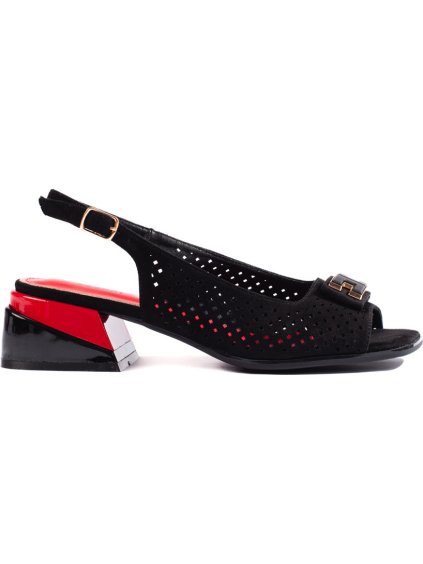 Čierne dierované sandále na nízkom podpätku