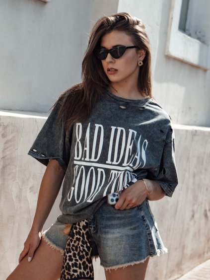 Tmavosivé tričko s nápisom HAYATOUS