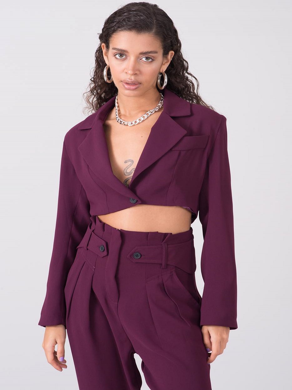 Tmavo fialové dámske krátke sako pod prsia 15674-purple Veľkosť: XS