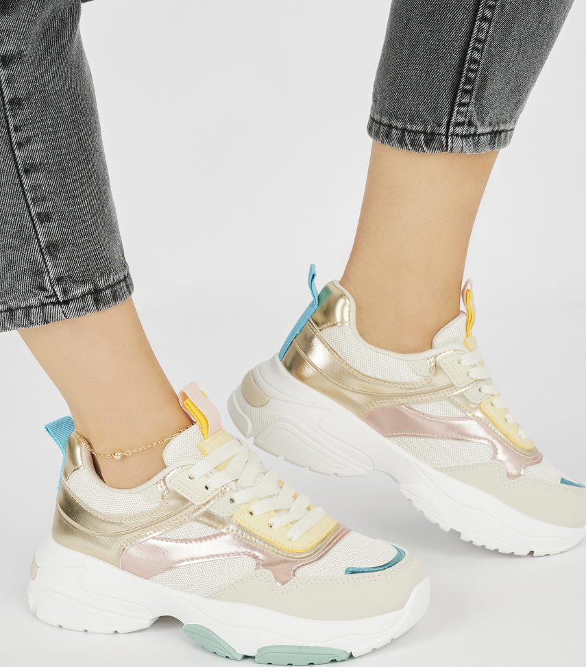 Športové dámske topánky na hrubej podrážke s metalickými detailmi BL377GO Veľkosť: 36