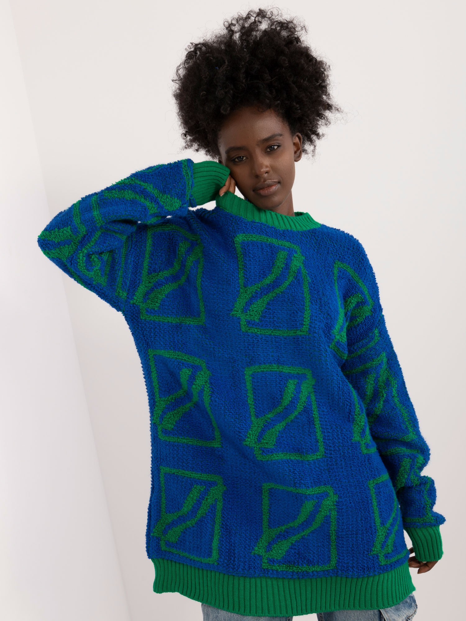 Modrý voľný sveter so vzormi BA-SW-0277.02-ciemny niebieski Veľkosť: ONE SIZE