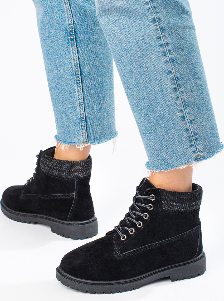 KOŽENÉ ČIERNE TRAPERKY 37211B Veľkosť: 37