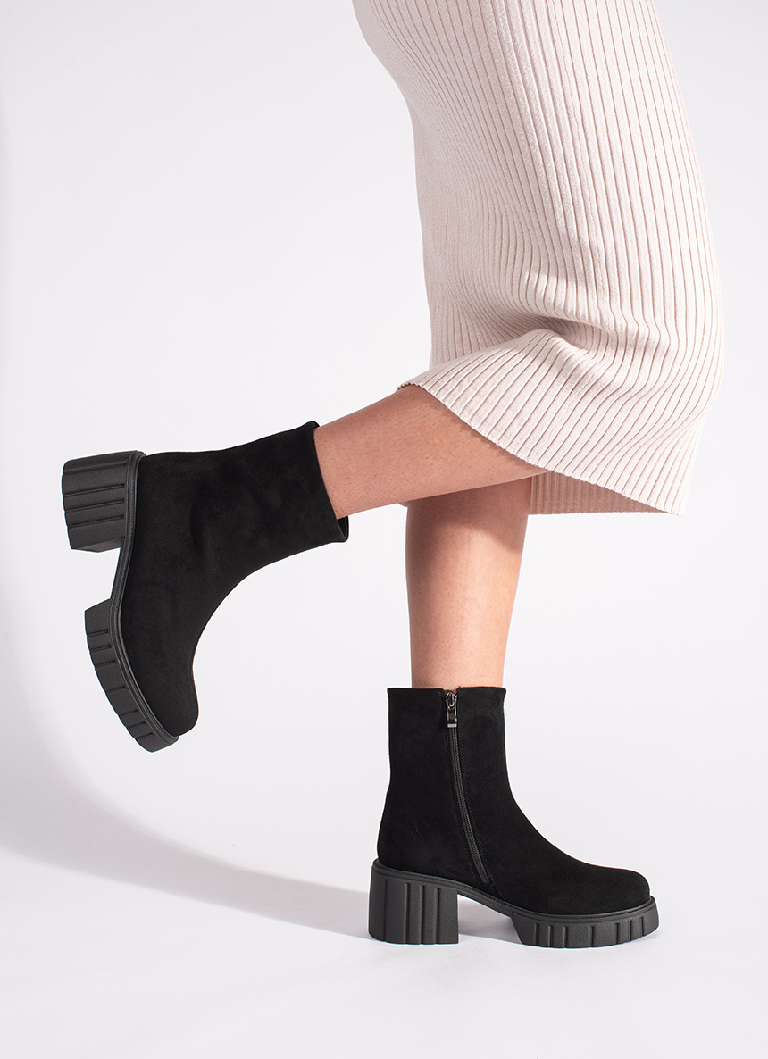 Čierne dámske členkové topánky na platforme GD-FL2201B Veľkosť: 36