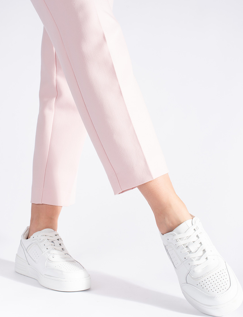 Biele sneakersy na platforme 23707W Veľkosť: 40