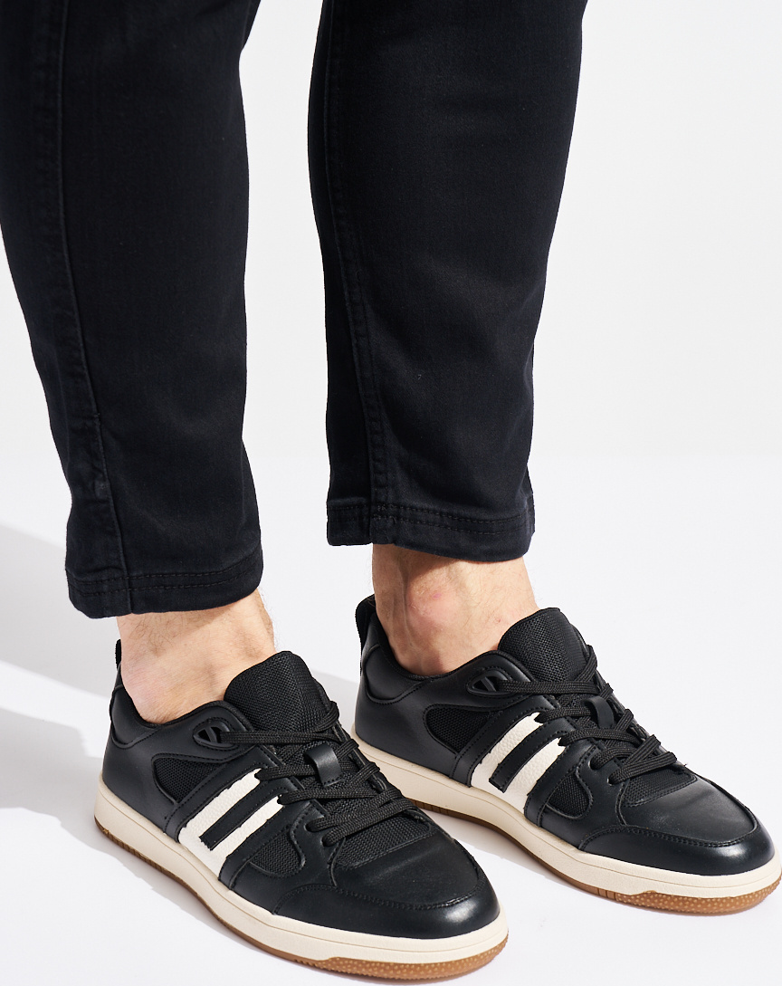 Čierne športové topánky z eko kože V20131B-M Veľkosť: 42