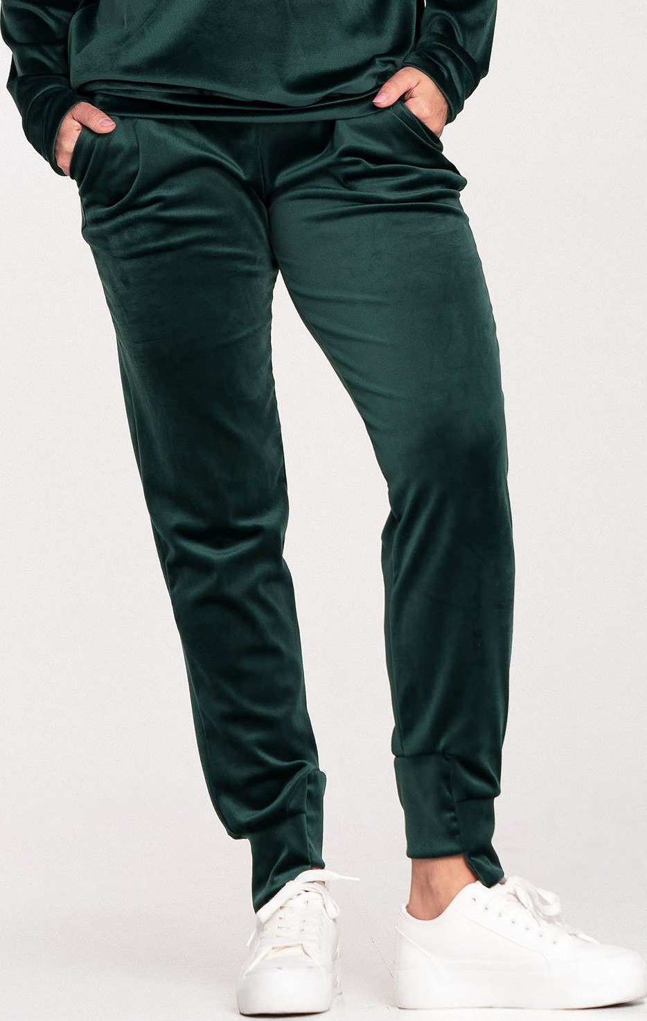 Tmavozelené dámske velúrové tepláky M746 Green Veľkosť: S