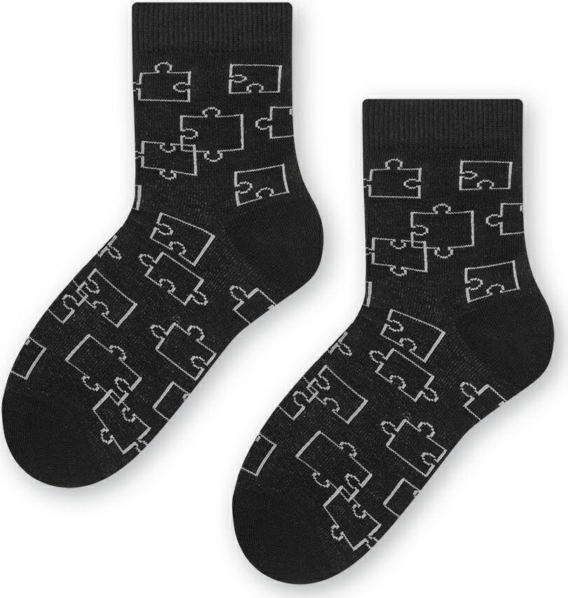 Čierne detské ponožky s motívom puzzle Art.084 XA015, BLACK Veľkosť: 29/31