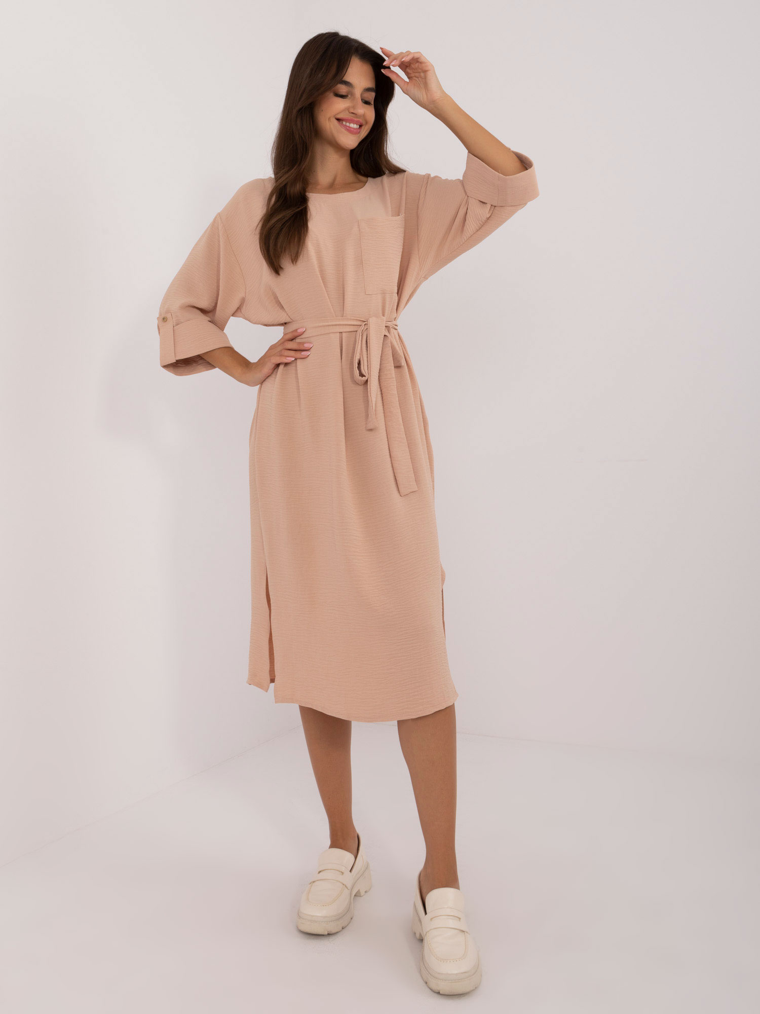 Camel voľné šaty s pásikom LK-SK-509694.61-camel Veľkosť: S/M