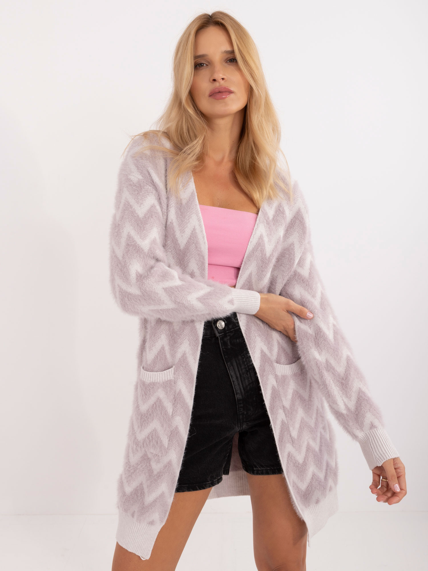 Svetlofialový dámsky vzorovaný kardigán bez zapínania AT-SW-2340-A.00-light purple Veľkosť: ONE SIZE
