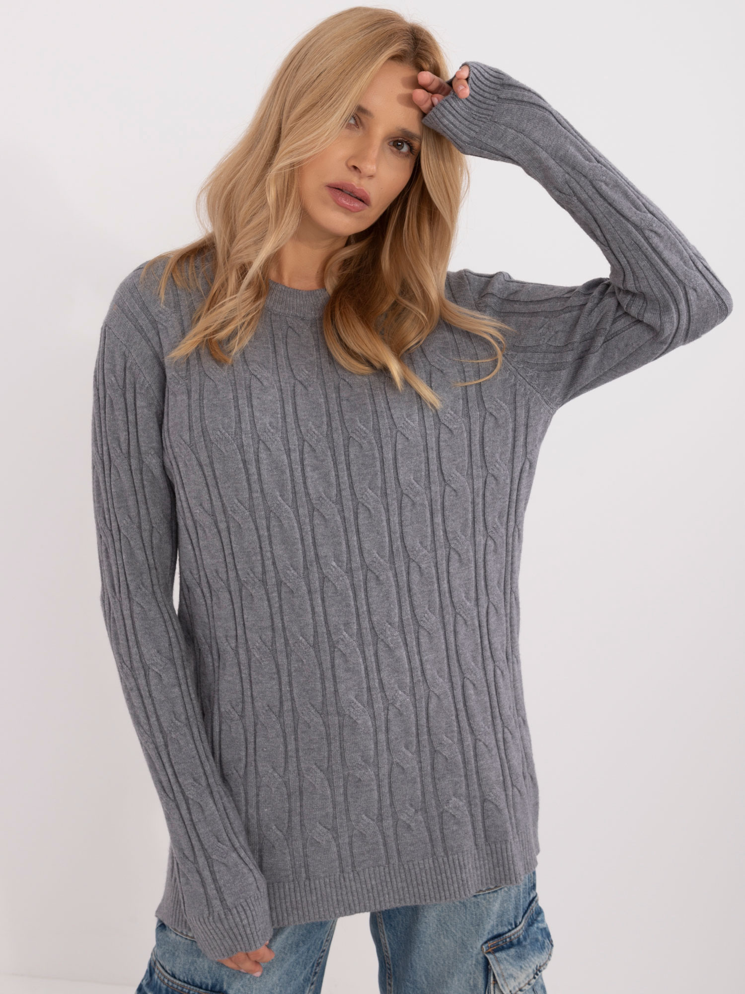 Tmavosivý klasický pletený sveter -AT-SW-2343.88-dark grey Veľkosť: ONE SIZE