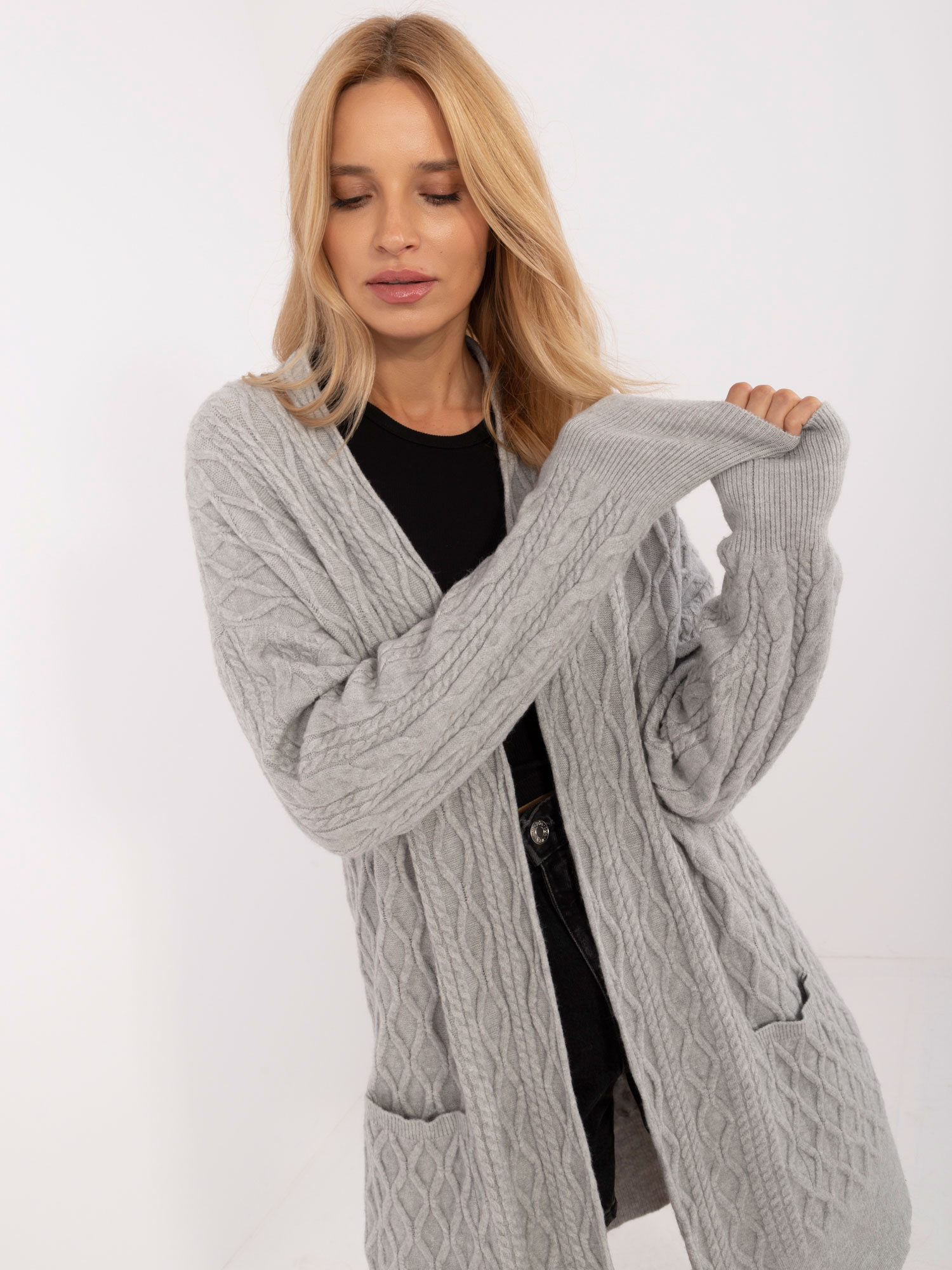 Sivý pletený kardigán s vreckami -AT-SW-2366.61-grey Veľkosť: ONE SIZE