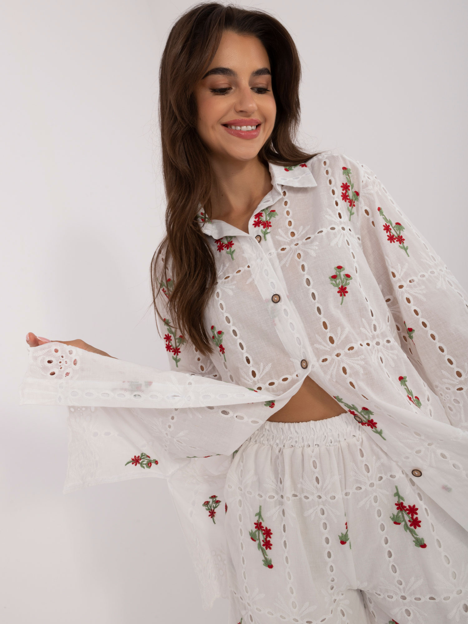 Bielo-červený dámsky letný komplet LK-KMPL-509731.92-white-red Veľkosť: S/M