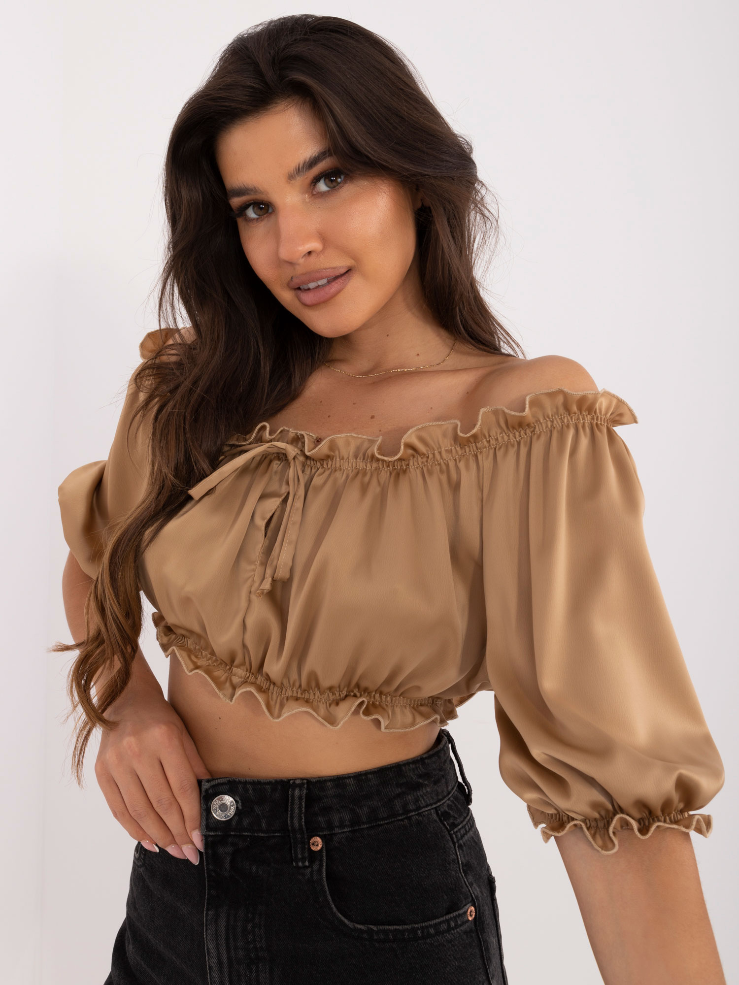 Svetlohnedá dámska španielska blúzka LK-BZ-509746.61-light brown Veľkosť: ONE SIZE