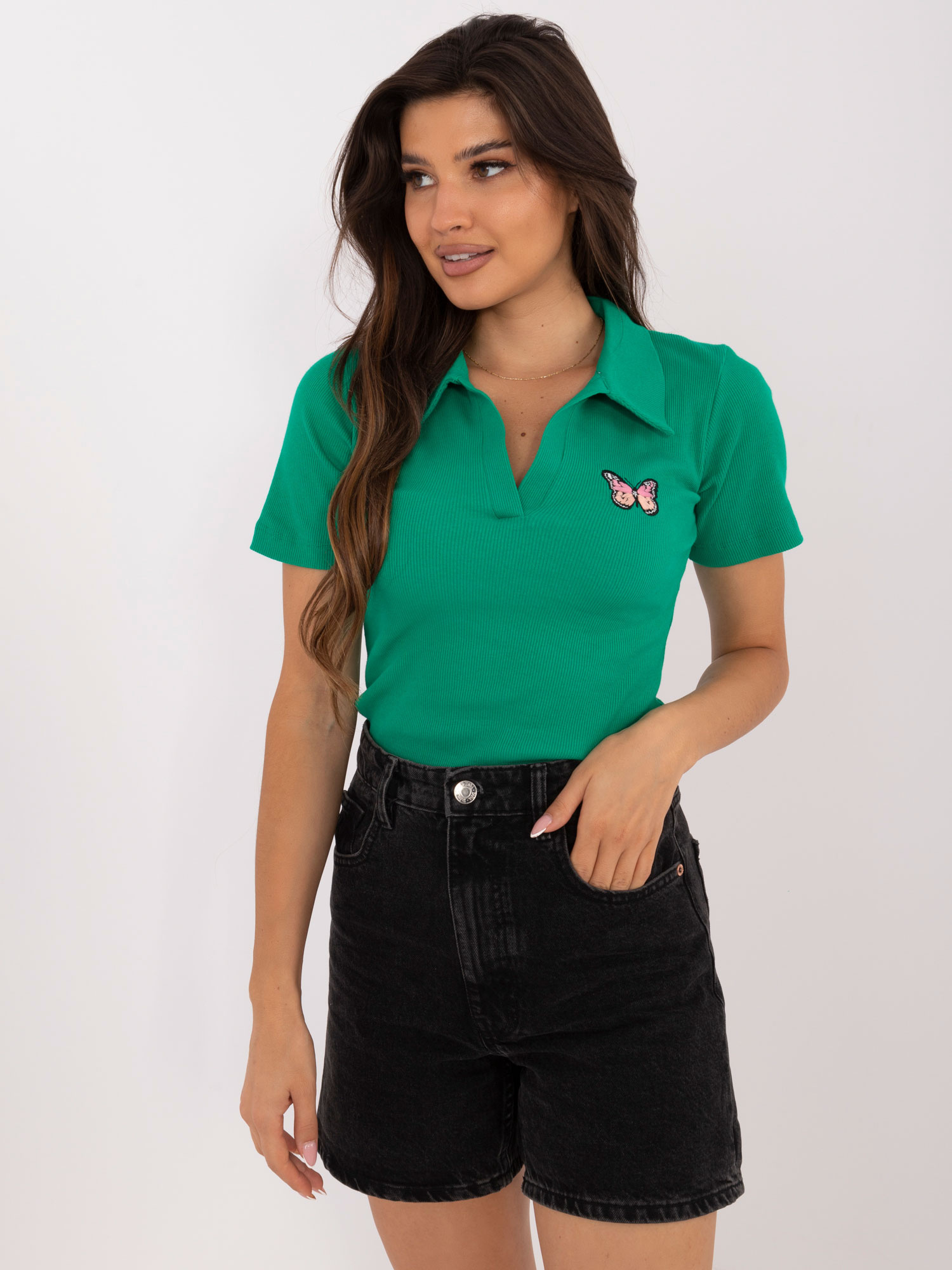 Zelené polo tričko s golierom a výšivkou motýľa FN-BZ-4712.33-green Veľkosť: ONE SIZE