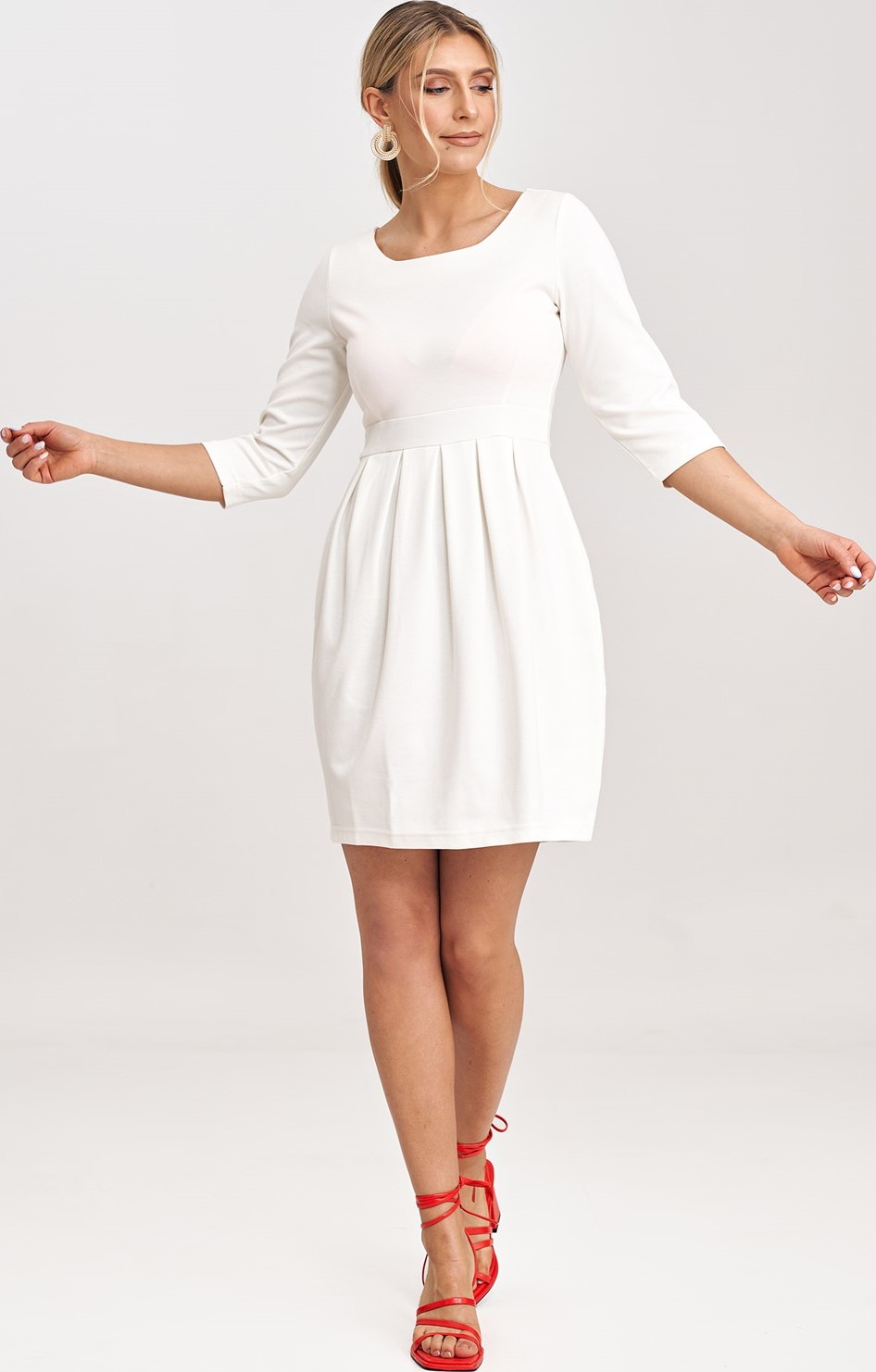 Smotanové púzdrové šaty s 3/4 rukávom M1027 Ecru Veľkosť: L