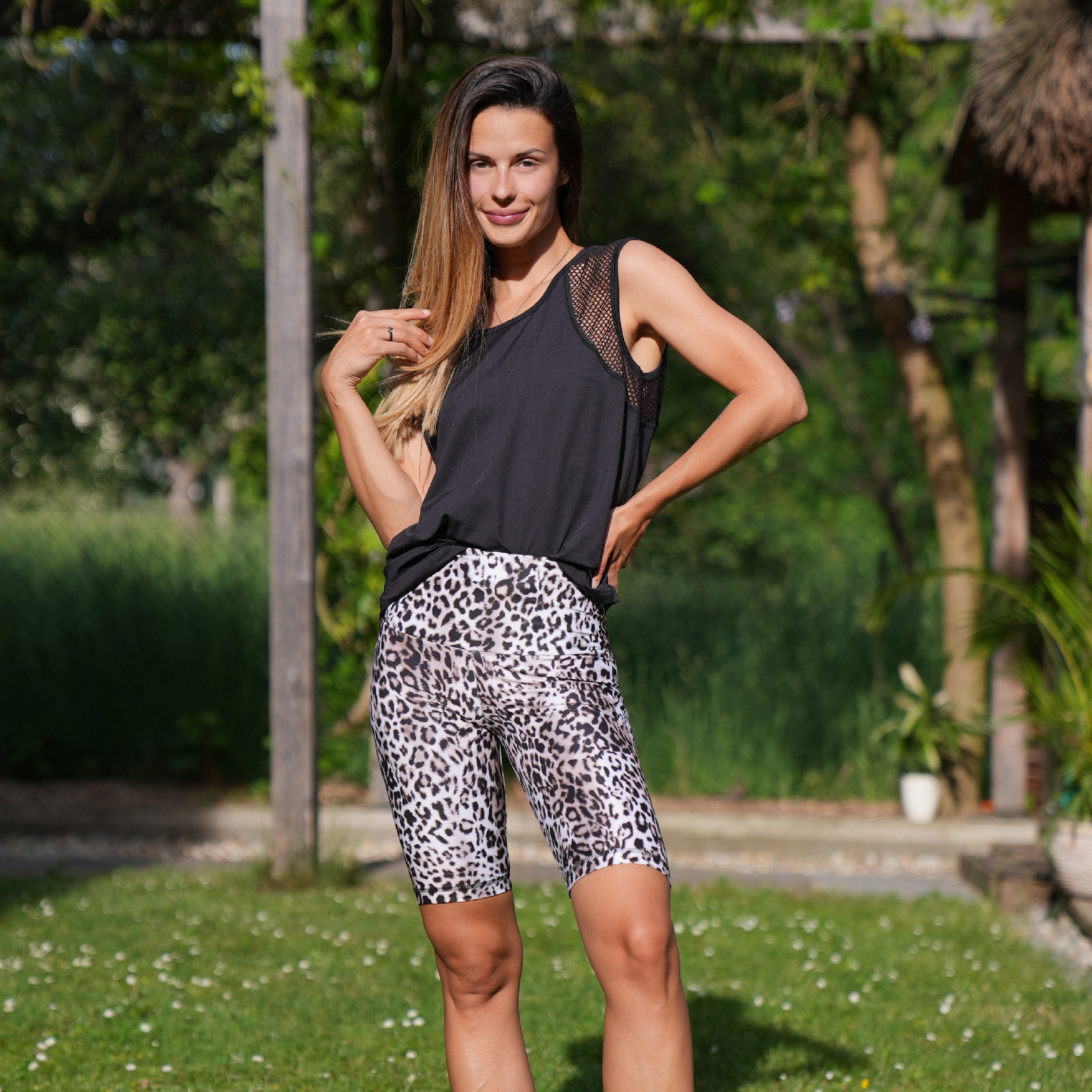 Dámske funkčné biker shorts s leoparďou potlačou Veľkosť: L