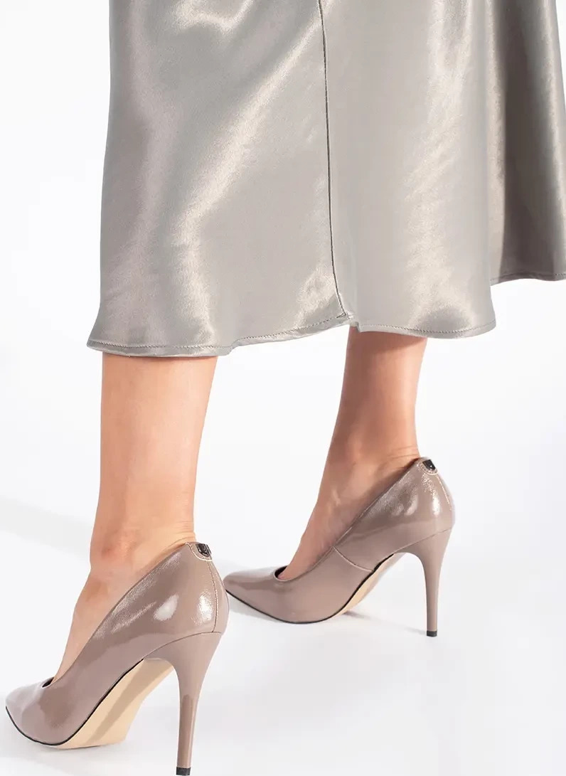 Béžové lakované dámske lodičky GD-FL59TA Veľkosť: 36