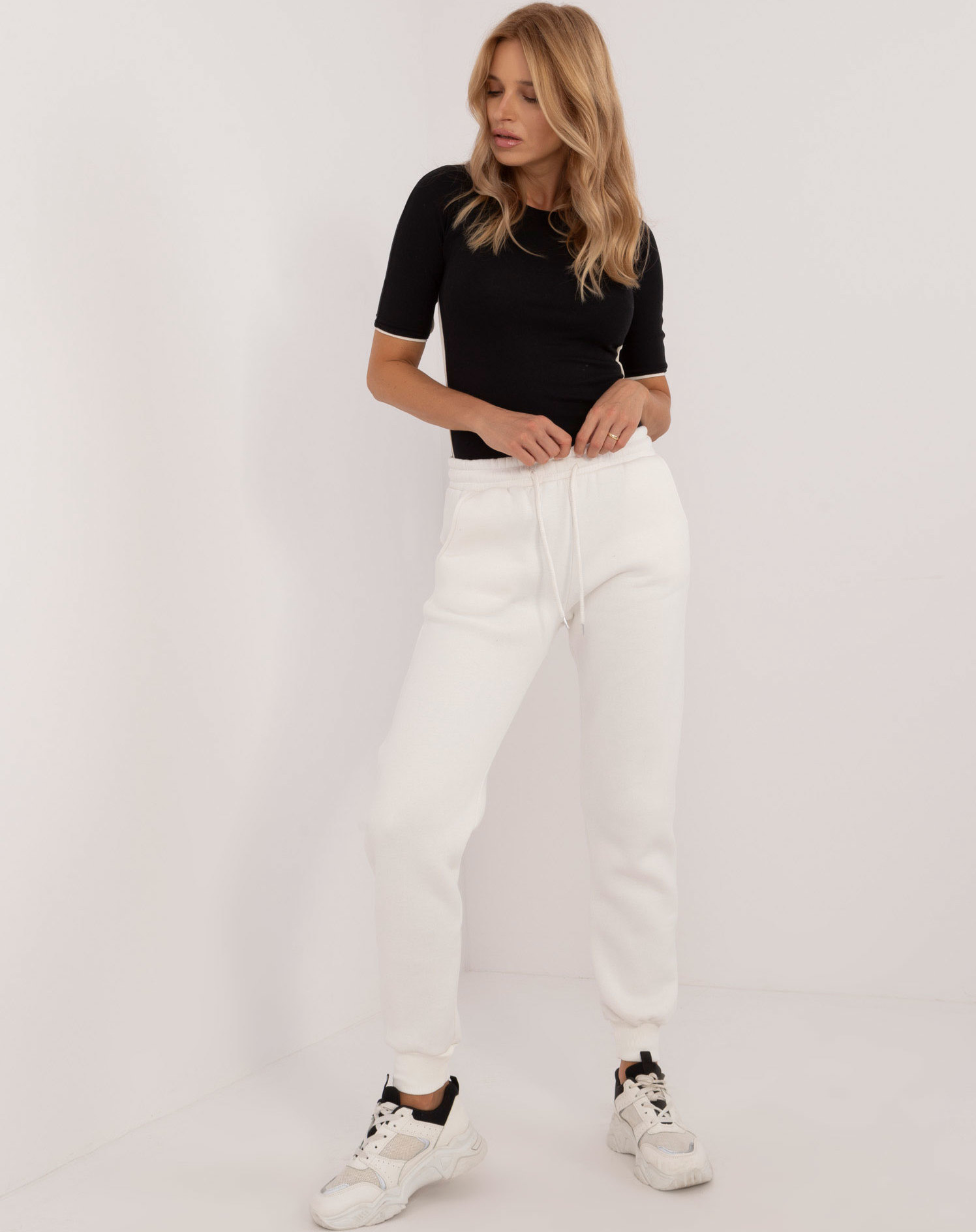 Smotanové dámske tepláky s vreckami EM-DR-661.00-ecru Veľkosť: ONE SIZE