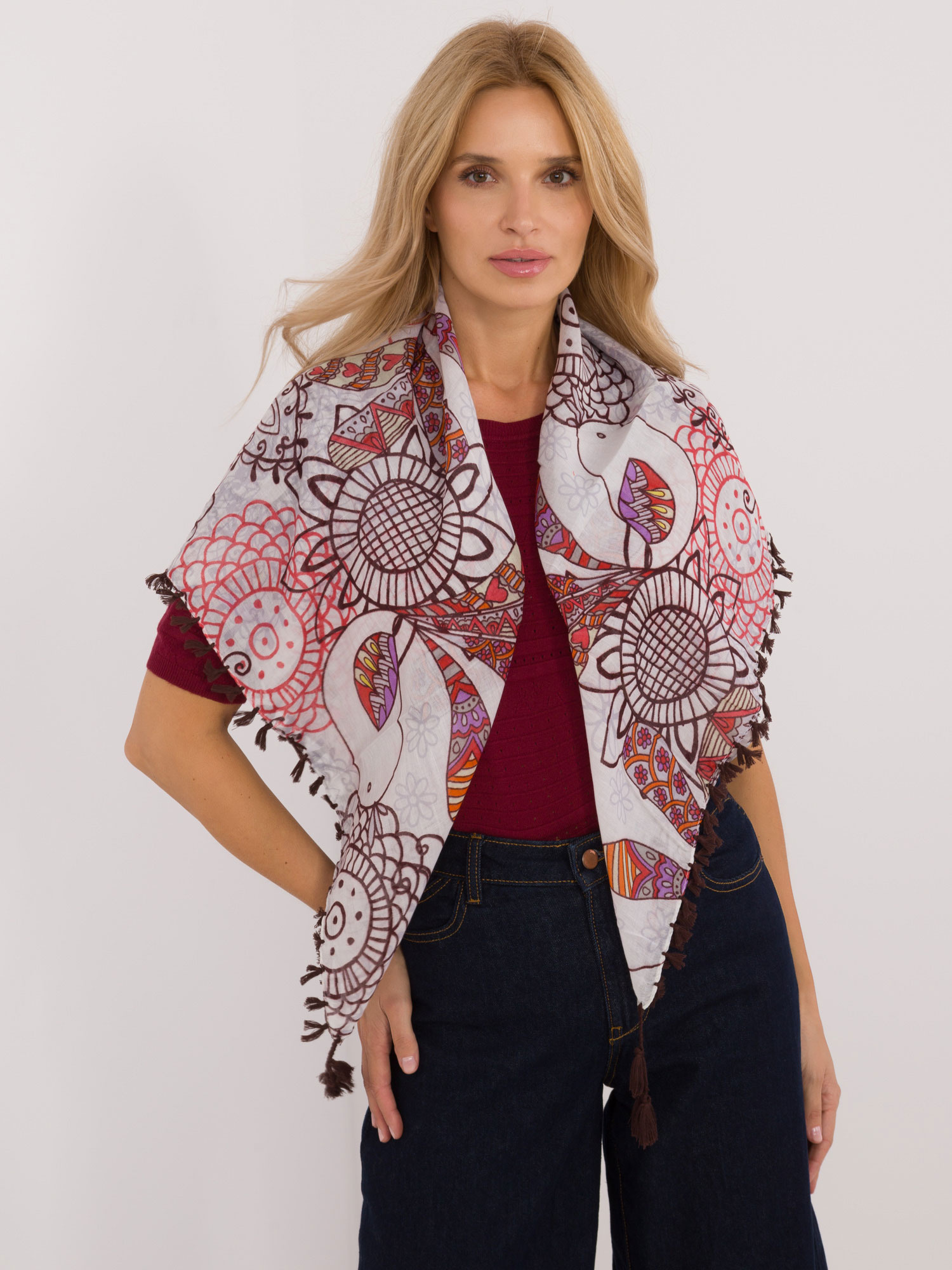 Dámska vzorovaná šatka so strapcami AT-CH-EC571.53-dark brown Veľkosť: ONE SIZE