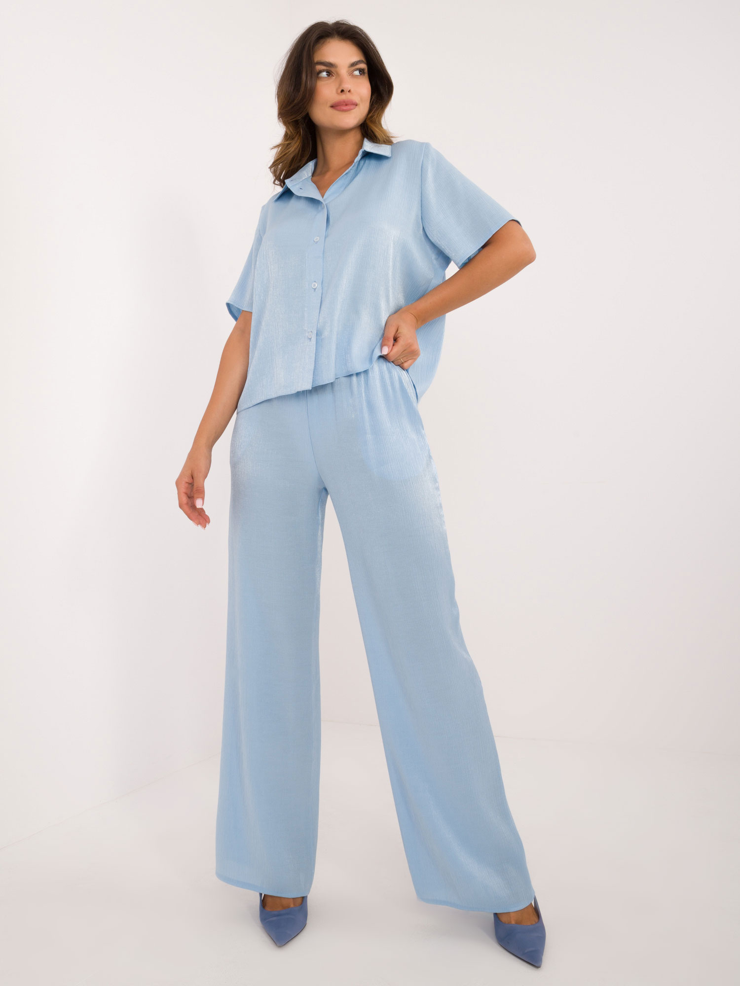 Svetlomodrý elegantný komplet košele a dlhých nohavíc LK-KMPL-509728.84-light blue Veľkosť: L/XL
