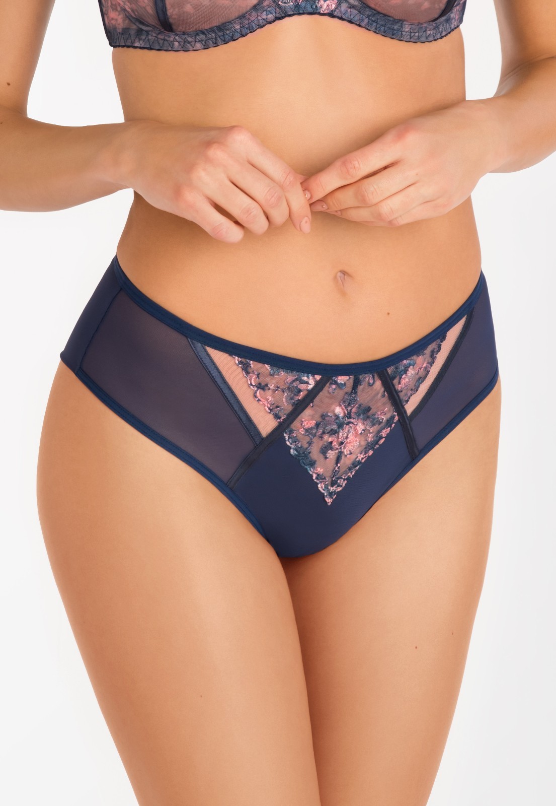 Tmavomodré brazílky s čipkou Gorsenia Edna K 822 Edna S-2XL Veľkosť: S