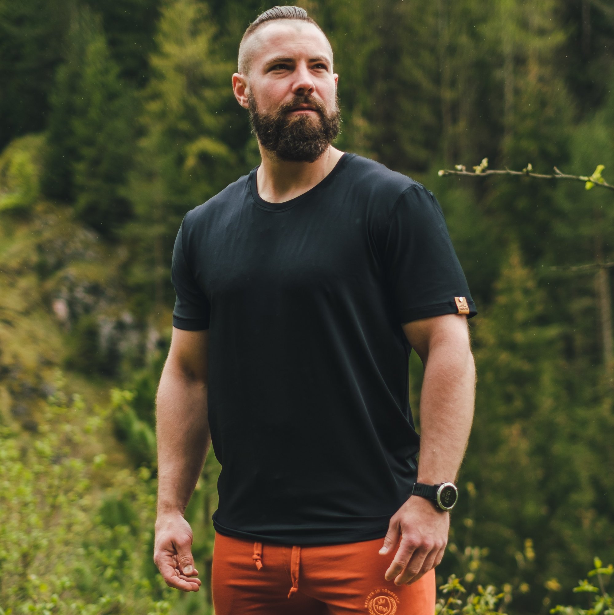 Pánske čierne funkčné tričko s krátkym rukávom Veľkosť: M