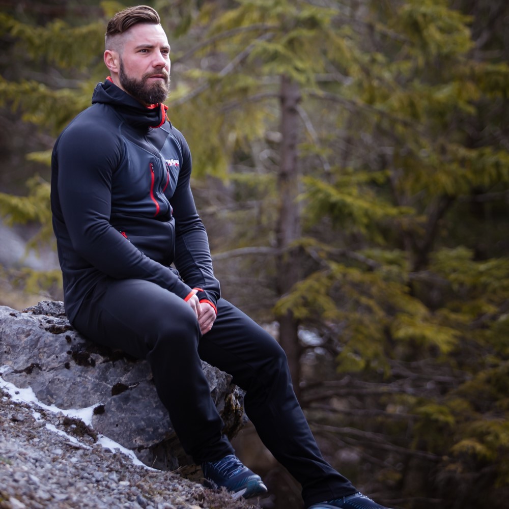 Pánske čierne funkčné tepláky Veľkosť: M