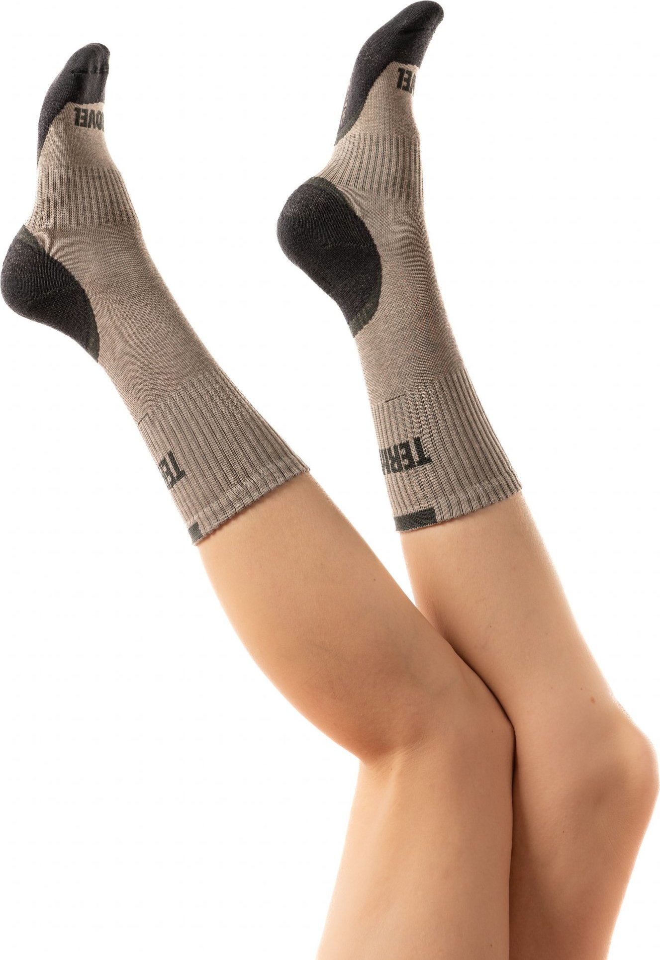 Béžovo-čierne vysoké funkčné ponožky Veľkosť: 35-37