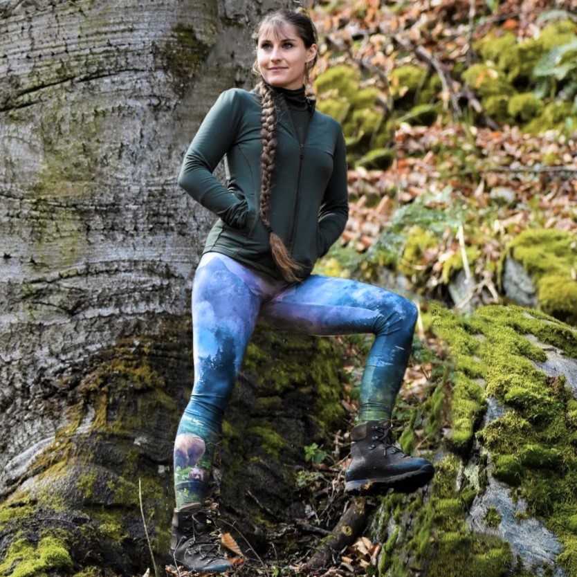 Dámske funkčné legíny s netradičnou potlačou Veľkosť: XL