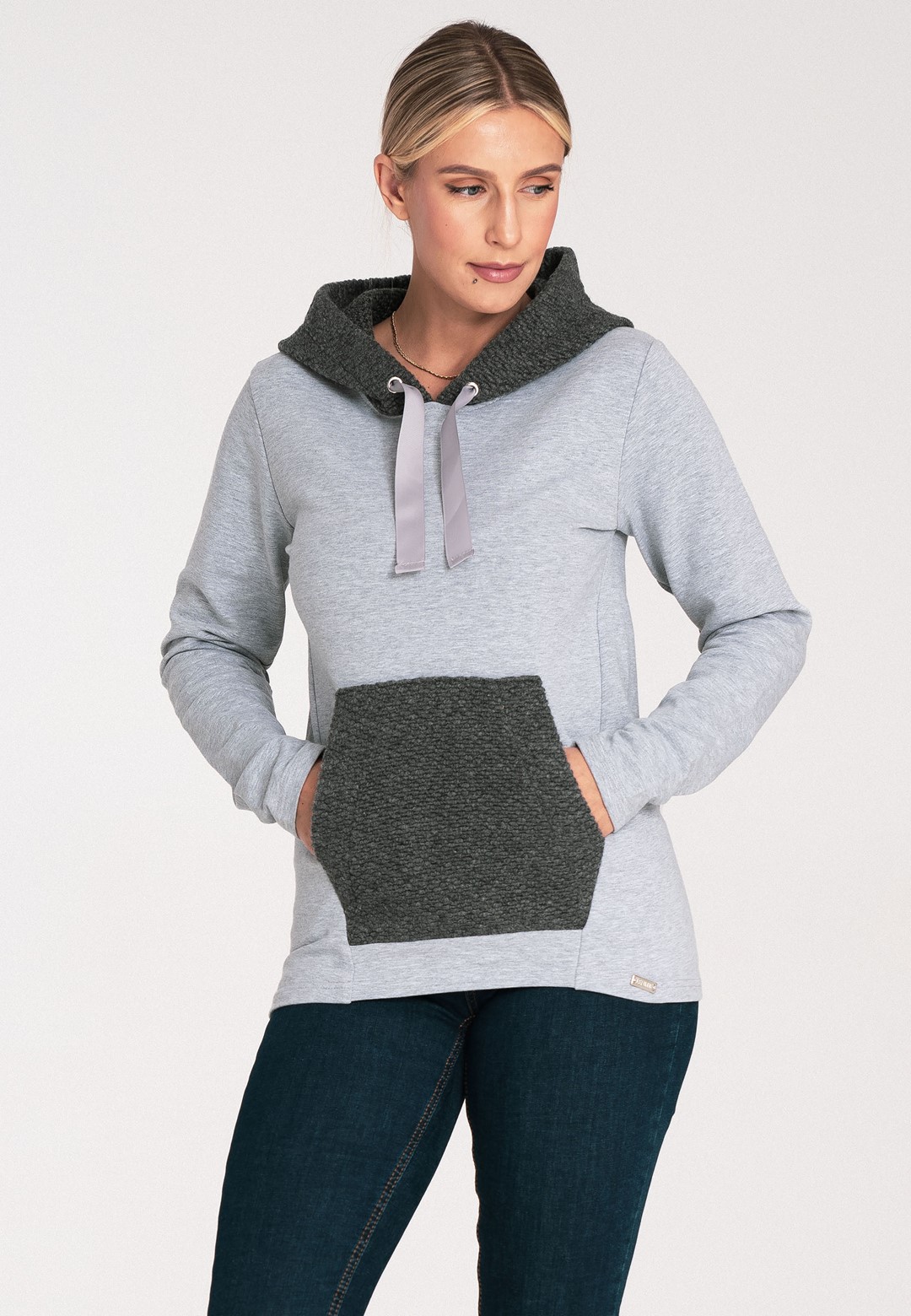 Dámska sivá mikina s tmavosivou kapucňou a vreckom M1045 dark gery Veľkosť: S