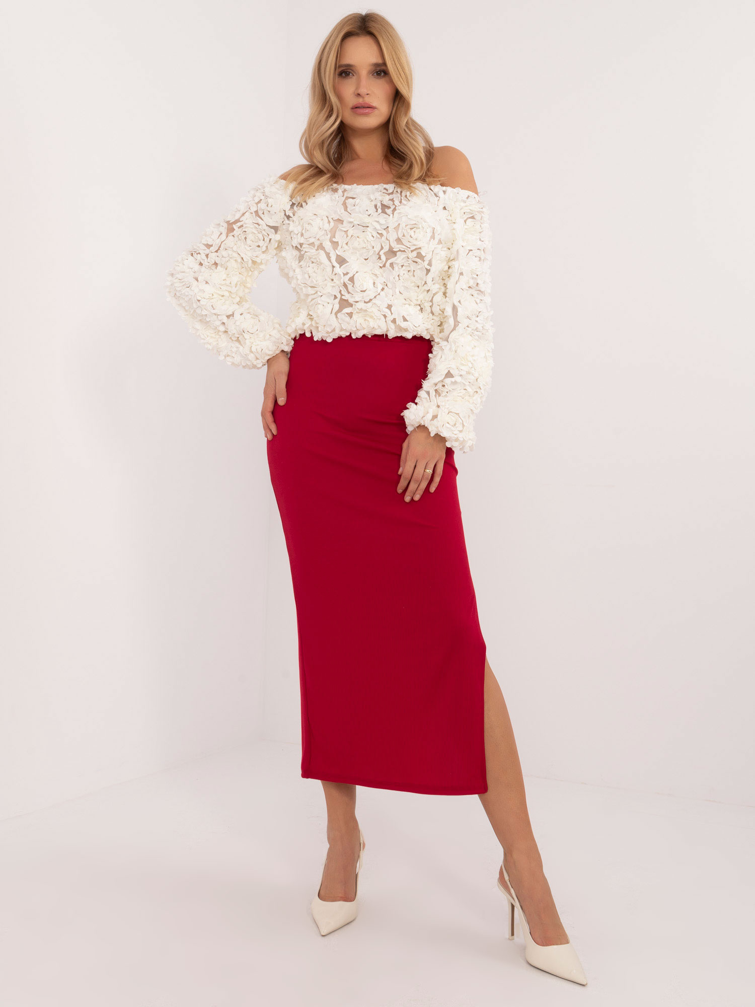 Červená midi rebrovaná sukňa s rozparkom MI-SD-20730.69-red Veľkosť: ONE SIZE