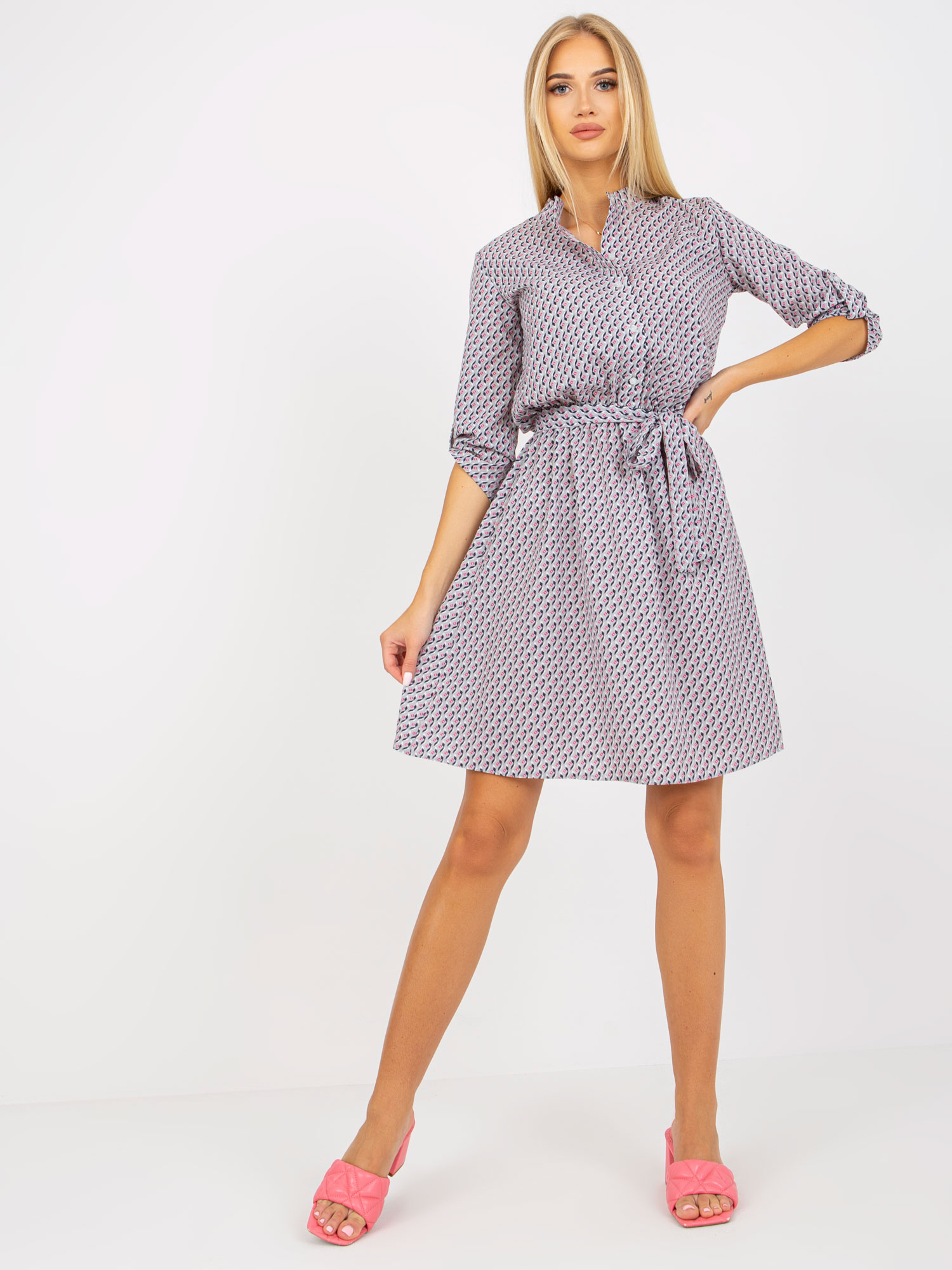 Sivé vzorované košeľové šaty LK-SK-508938.28X-grey Veľkosť: 36