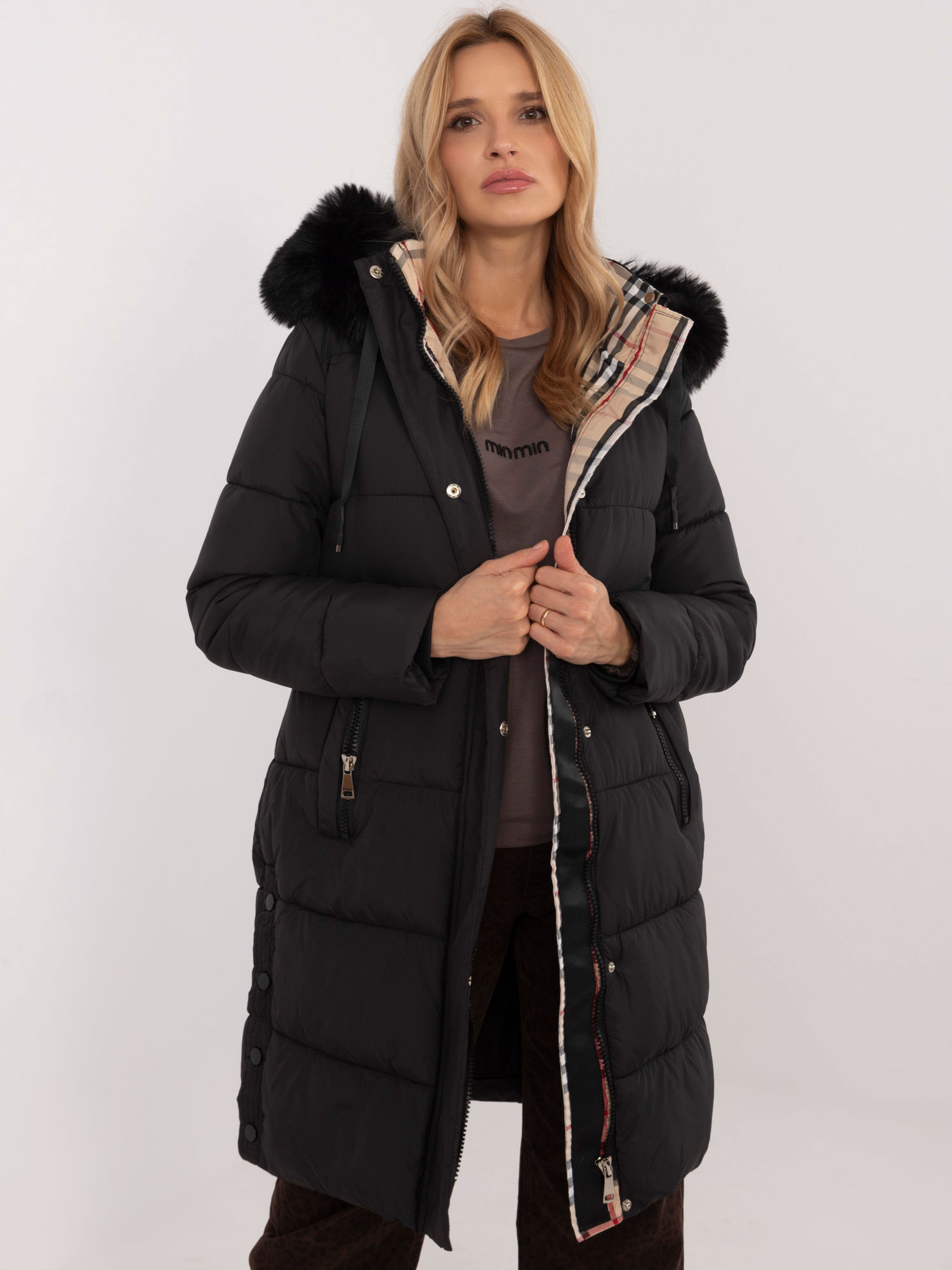 Čierna zimná bunda s patentkami na bokoch SK-KR-HH-2406.42P-black Veľkosť: S