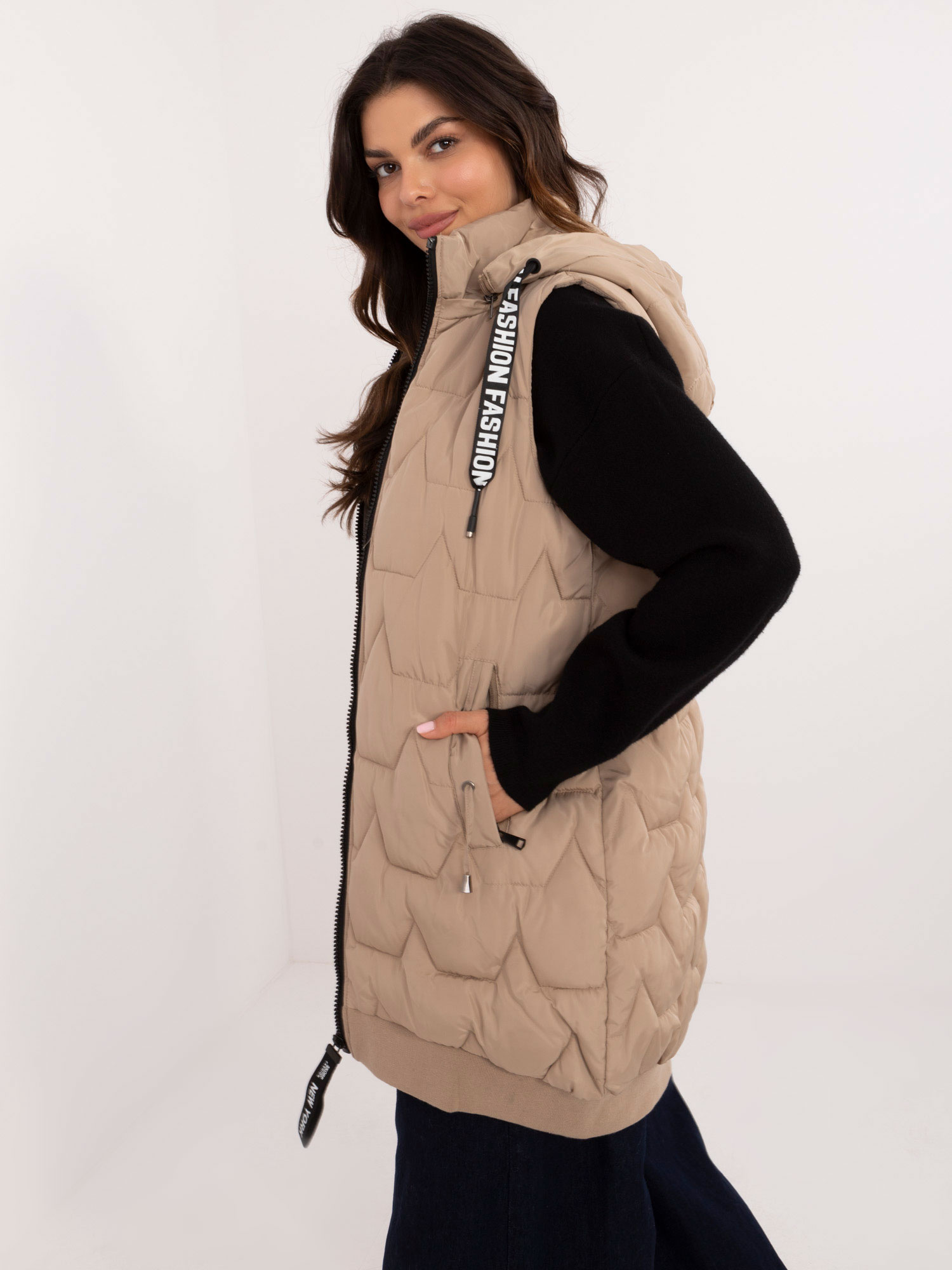 Svetlobéžová dámska športová vesta s kapucňou SK-KZ-HH-079.09-light beige Veľkosť: S