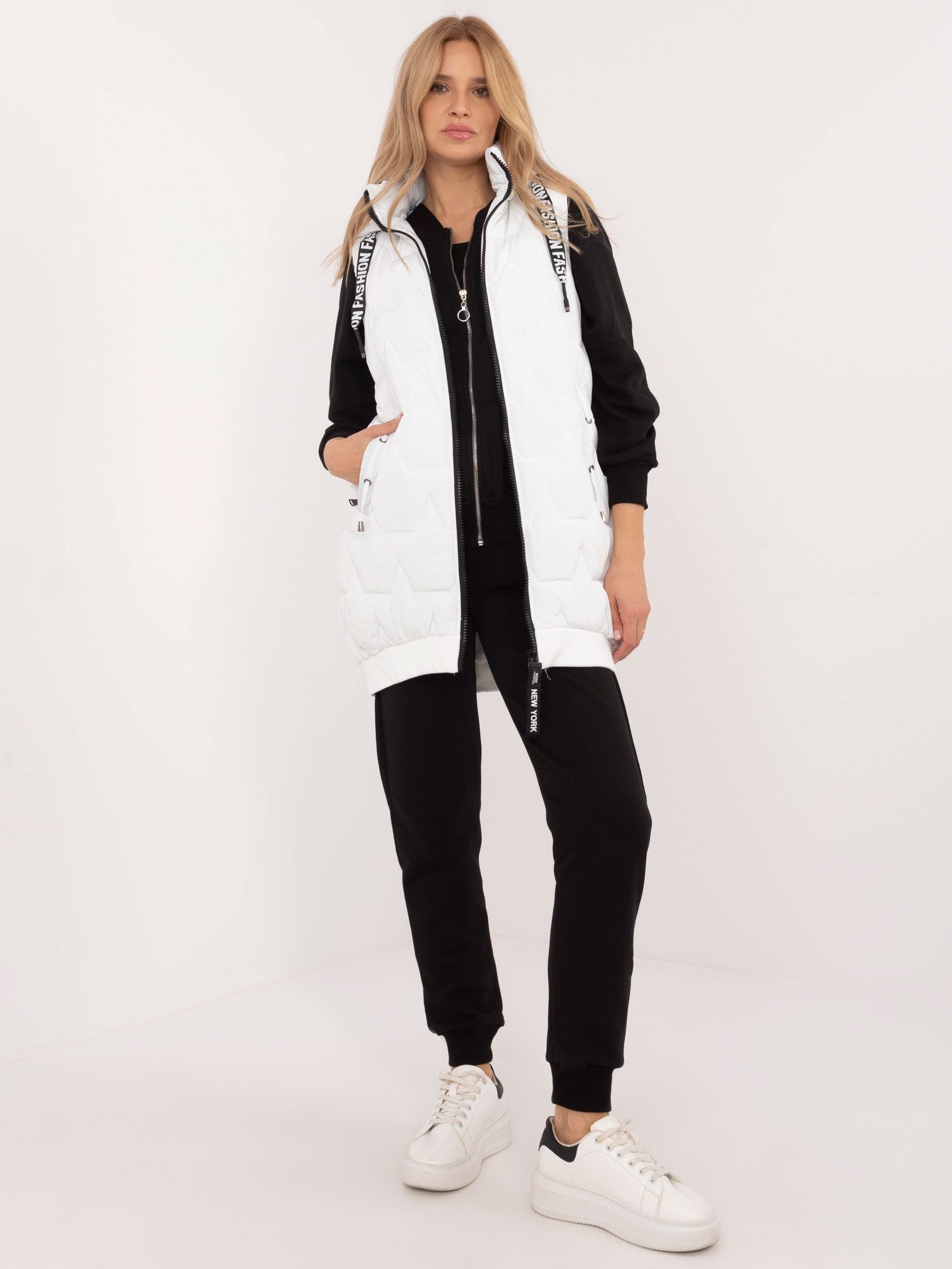 Biela dámska športová prešívaná vesta s kapucňou SK-KZ-HH-079.93P-white Veľkosť: XL