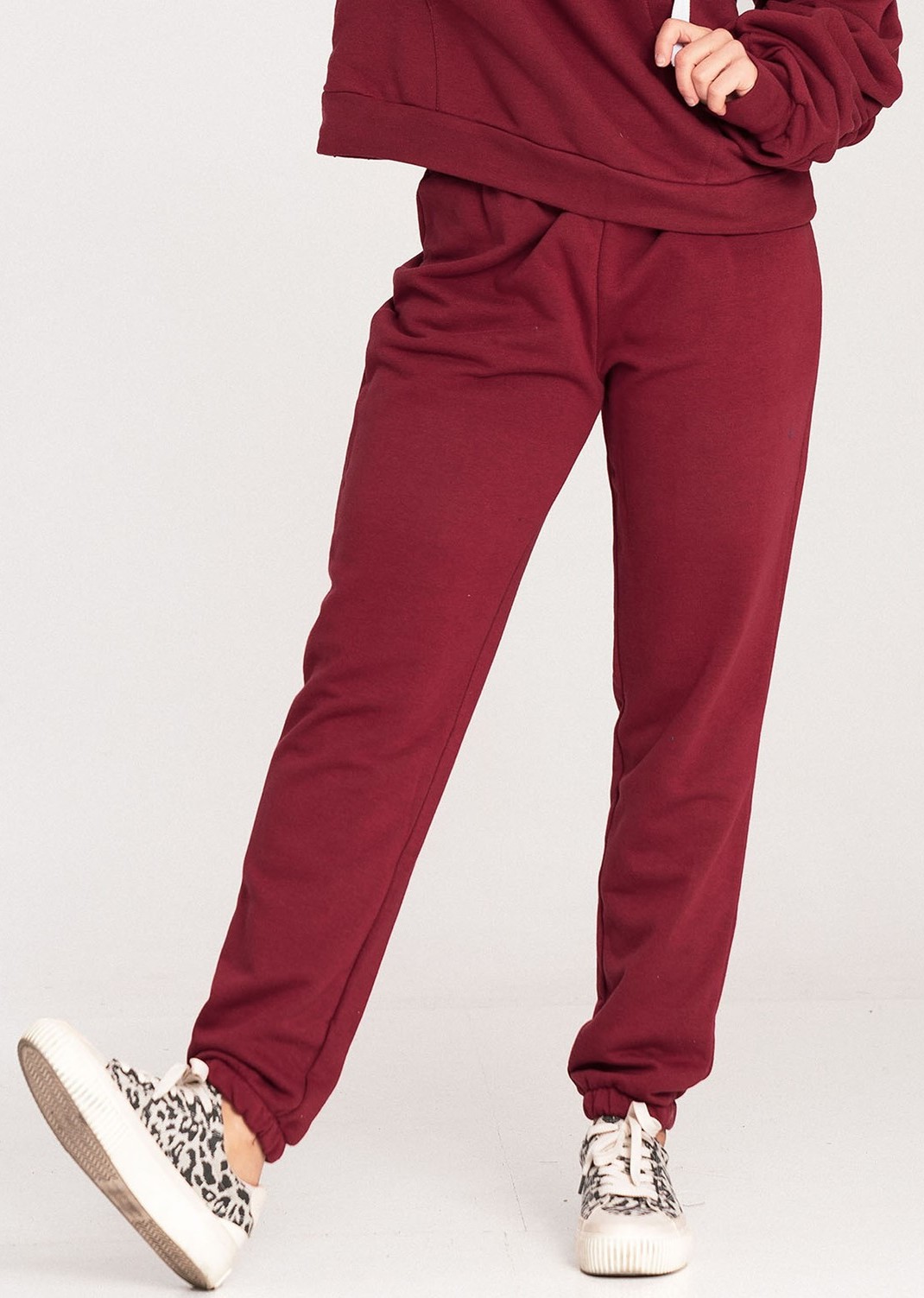 Bordové bavlnené športové tepláky M1056 Bordo Veľkosť: L