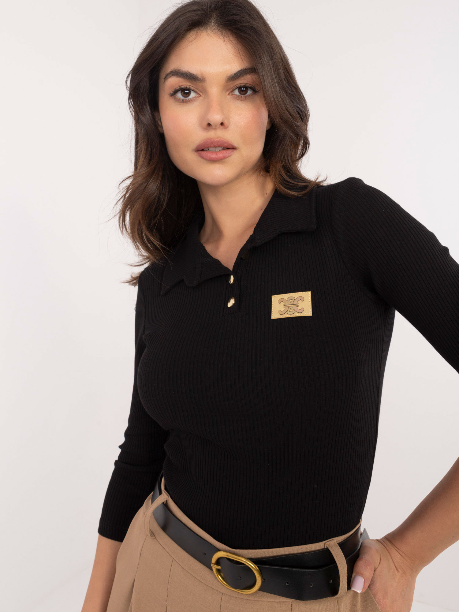 Čierne dámske rebrované tričko s golierom RV-BZ-9949.11X-black Veľkosť: ONE SIZE