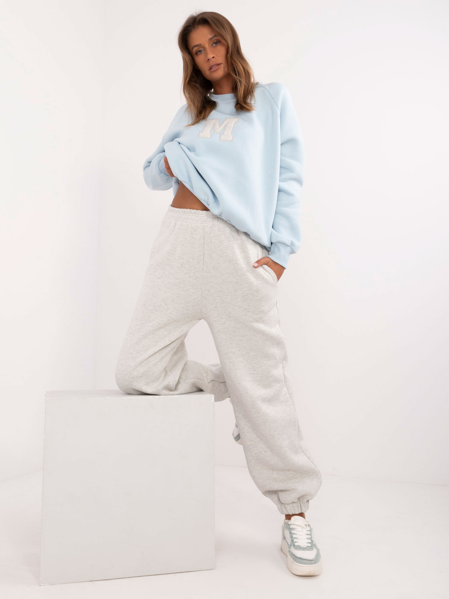 Modro-sivá dámska tepláková súprava EM-KMPL-883.31-grey-light blue Veľkosť: ONE SIZE