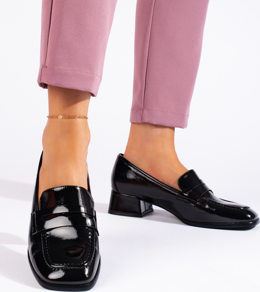 Čierne Lakované mokasíny na podpätku PB-238B Veľkosť: 36