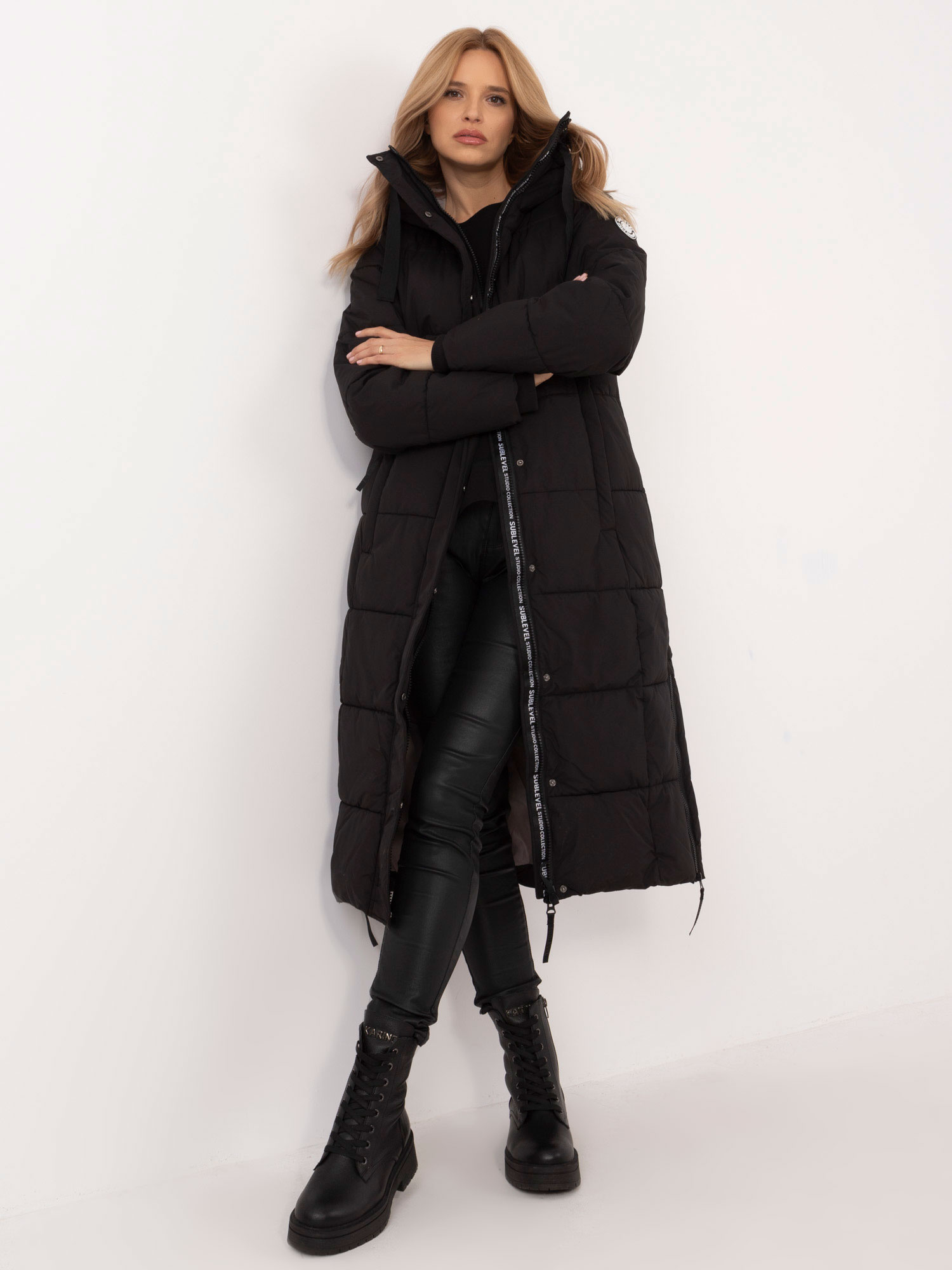 Čierna dámska páperová zimná bunda D50022X44541A3-black Veľkosť: L
