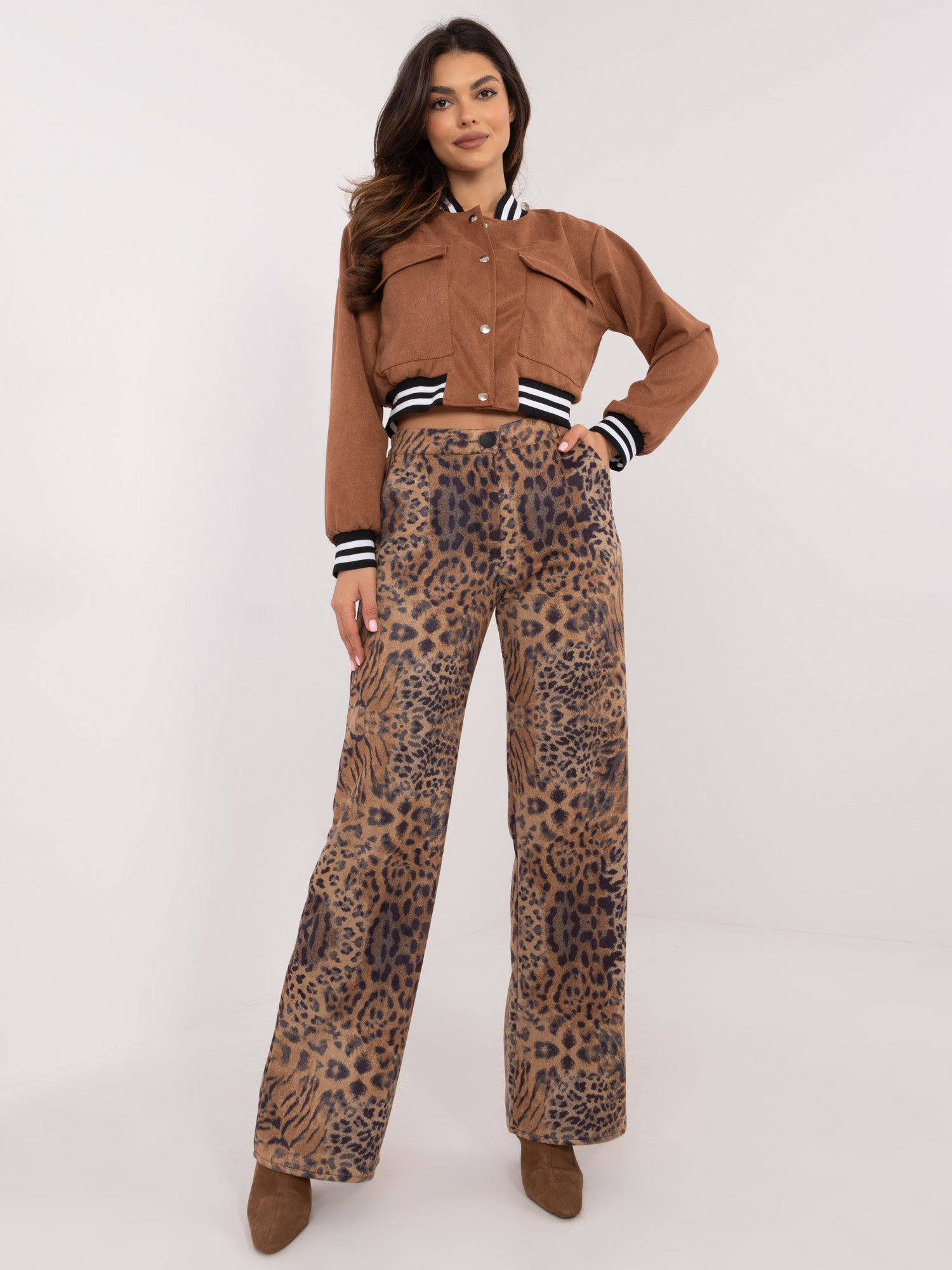 Hnedé dámske nohavice s leopardím vzorom LK-SP-509798.67-camel Veľkosť: 40