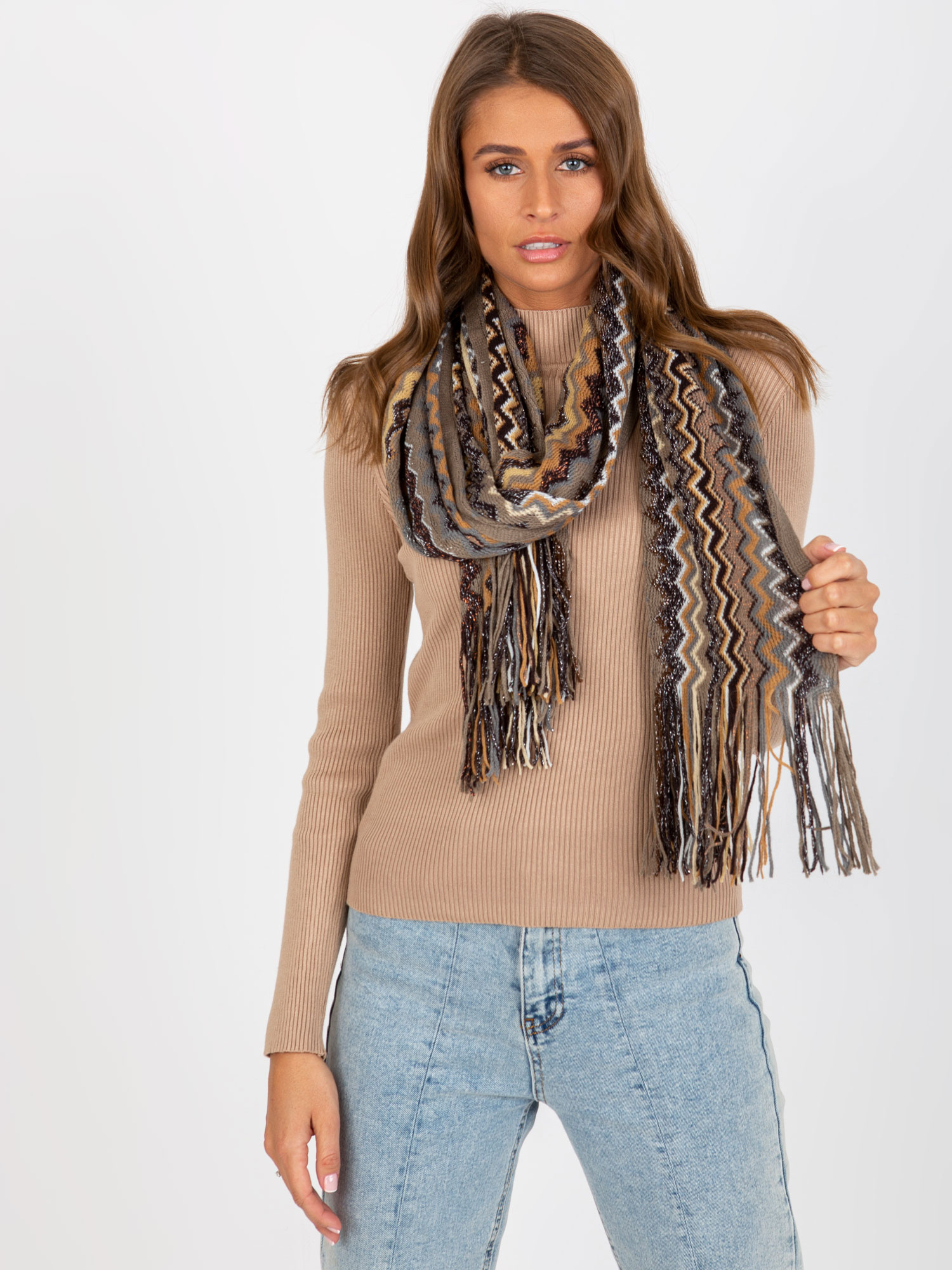 Farebný vzorovaný šál so strapcami - béžový -AT-SZ-2799.12X-beige Veľkosť: ONE SIZE