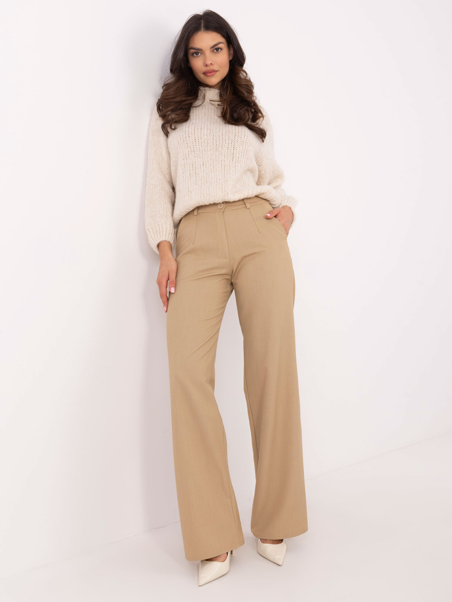 Béžové dámske nohavice s vysokým pásom LK-SP-509758.06-beige Veľkosť: 42