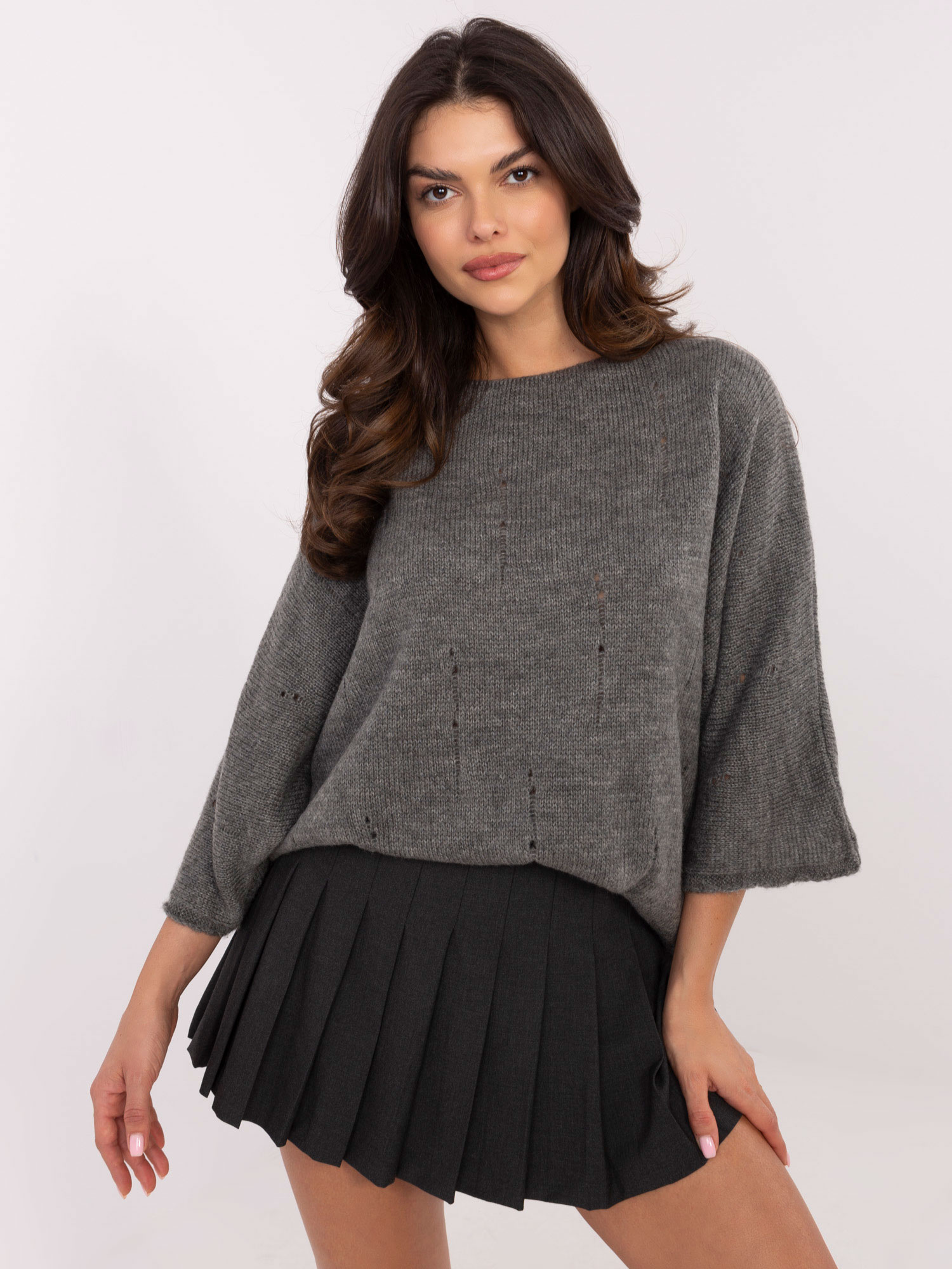 Tmavosivý sveter s 3/4 rukávom DHJ-SW-9314.04P-dark grey Veľkosť: ONE SIZE