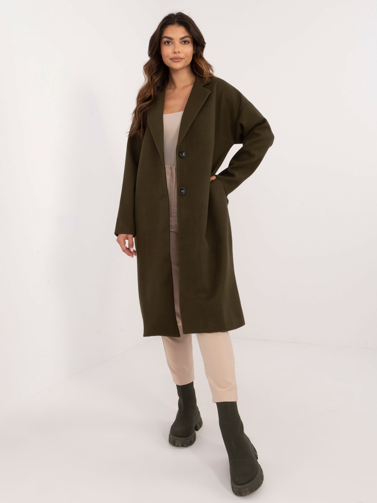 Dámsky khaki klasický kabát s vreckami TW-PL-BI-7298-2.14-khaki Veľkosť: L