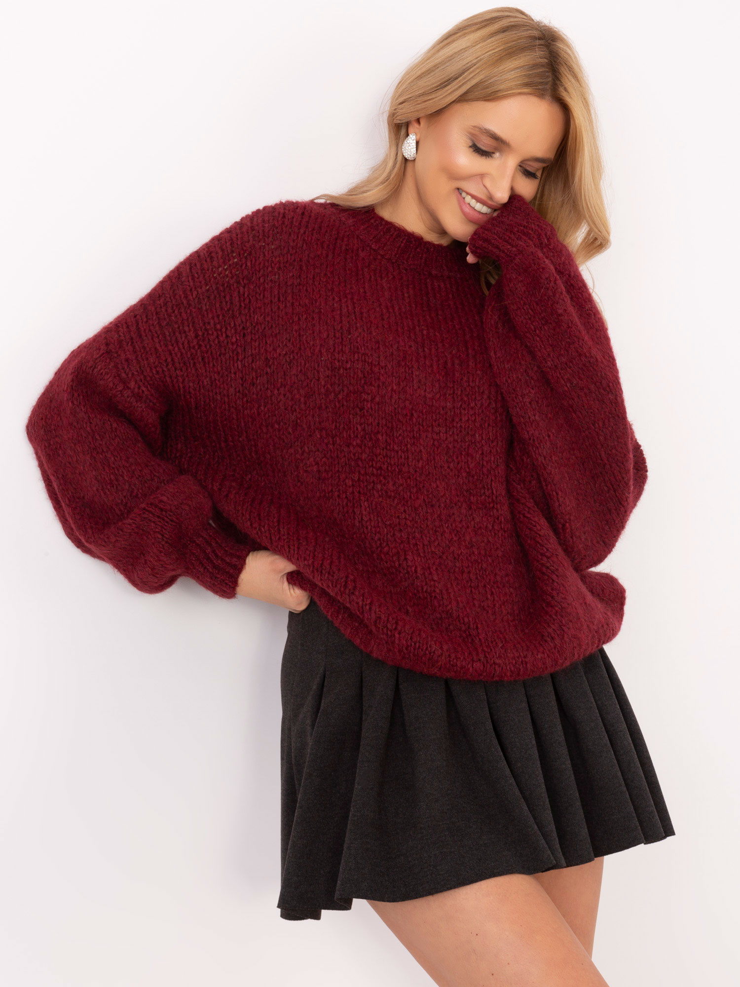 Vínový dámsky oversize sveter TW-SW-BI-3565.69-bordo Veľkosť: ONE SIZE