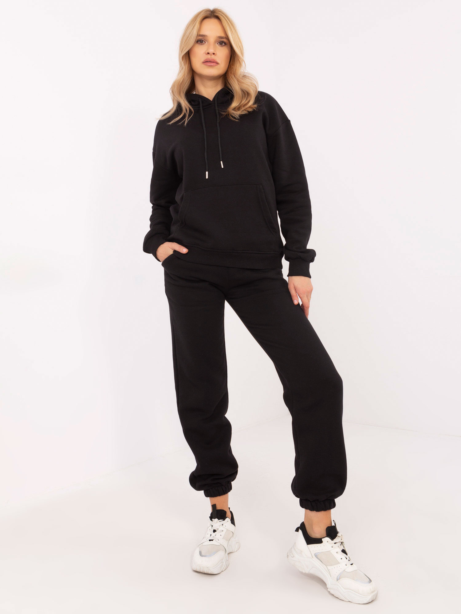 Zateplená dámska čierna tepláková súprava CLM-KMPL-90295.26-black Veľkosť: XL