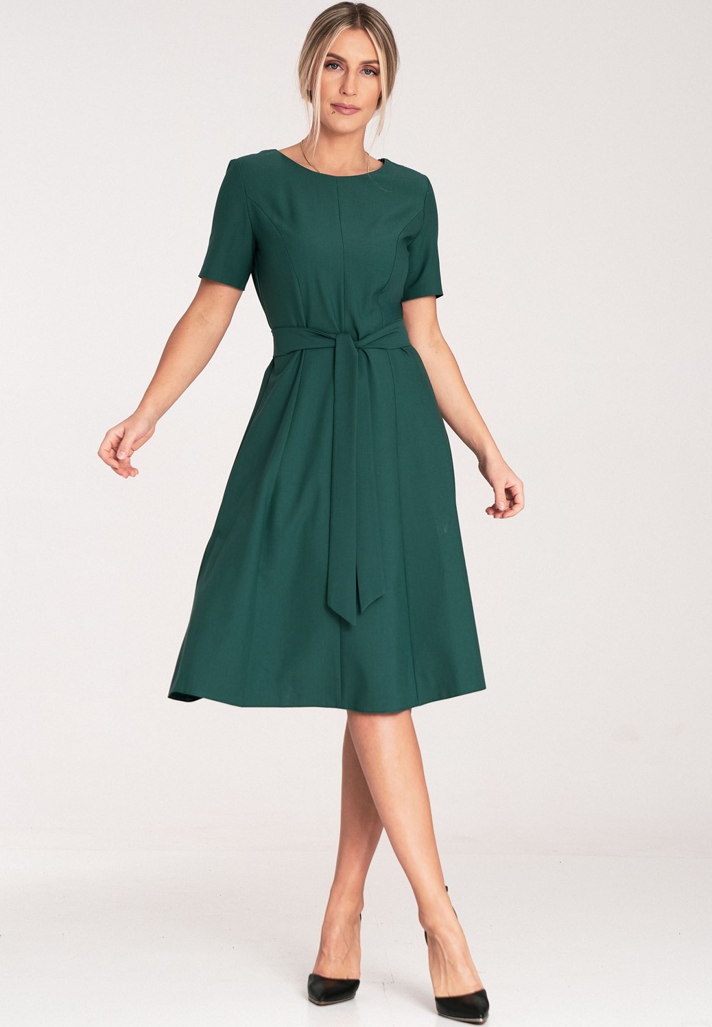 Dámske tmavozelené midi šaty s opaskom M1069 green Veľkosť: S