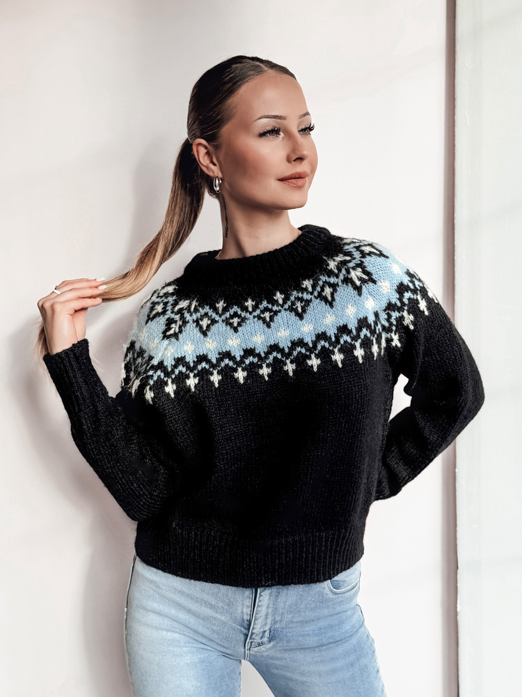 Čierny dámsky sveter so škandinávskym vzorom SKADOVA MY2350 Veľkosť: ONE SIZE